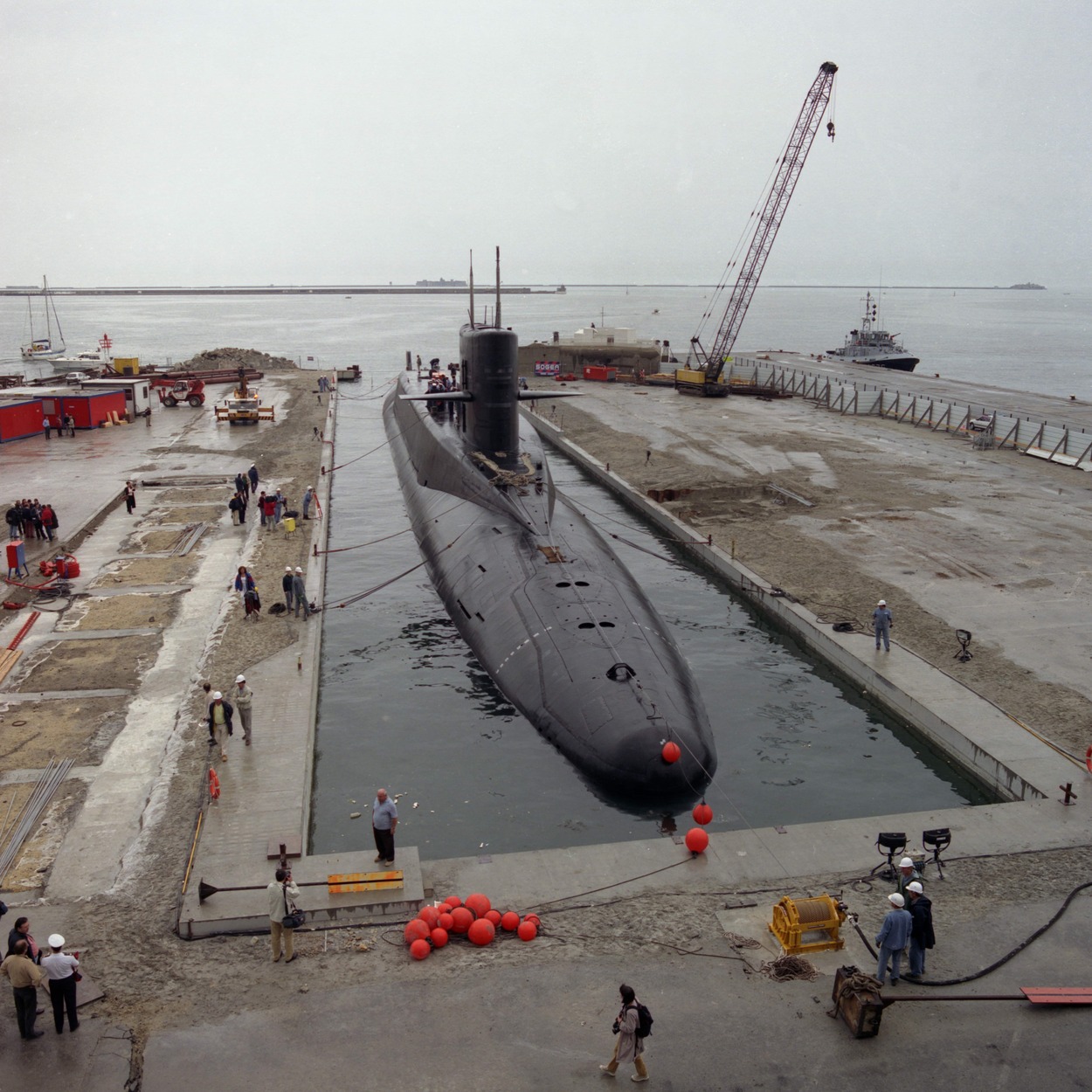 Le-Redoutable-lors-de-son-transfert-le-4-juillet-2000-©-DCNS-2-min-1