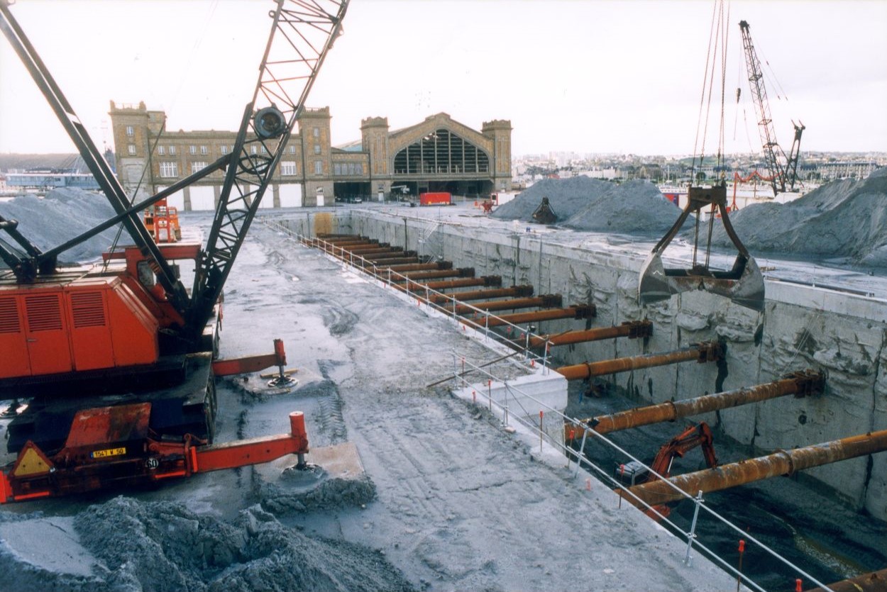 Construction de la darse du Redoutable à La Cité de la Mer © Joël LEHUBY