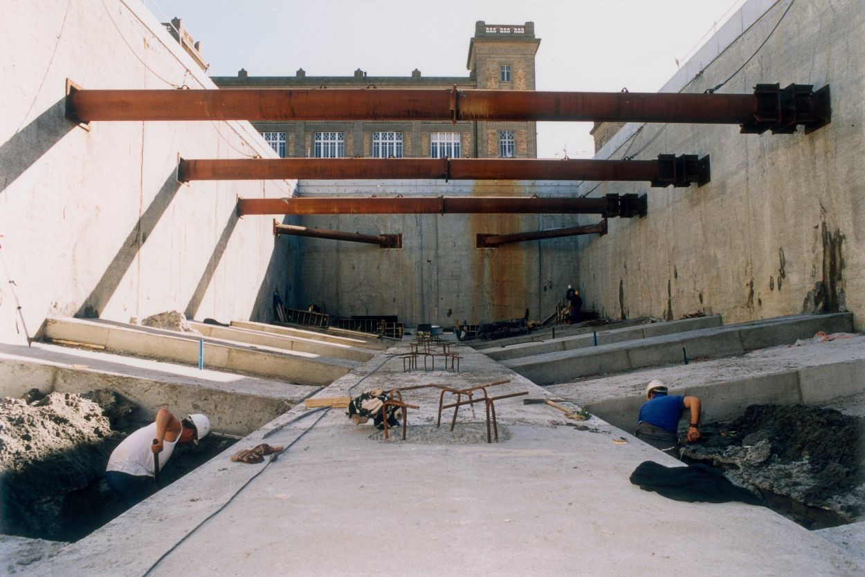 Construction de la darse du Redoutable à La Cité de la Mer © Joël LEHUBY