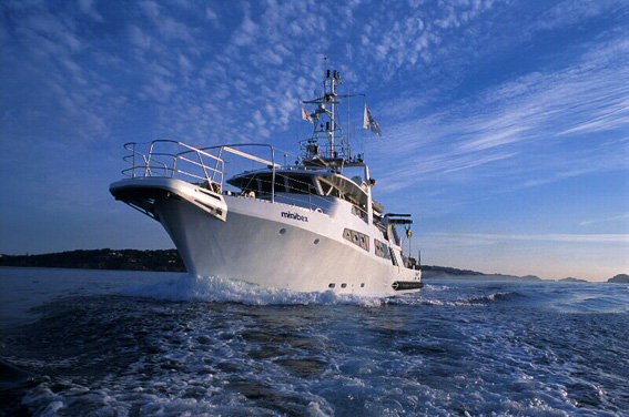 03Le-Minibex-navire-de-la-Comex