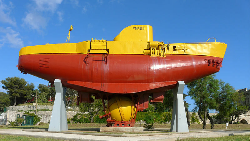 800px-FRNS_III_HDR_01