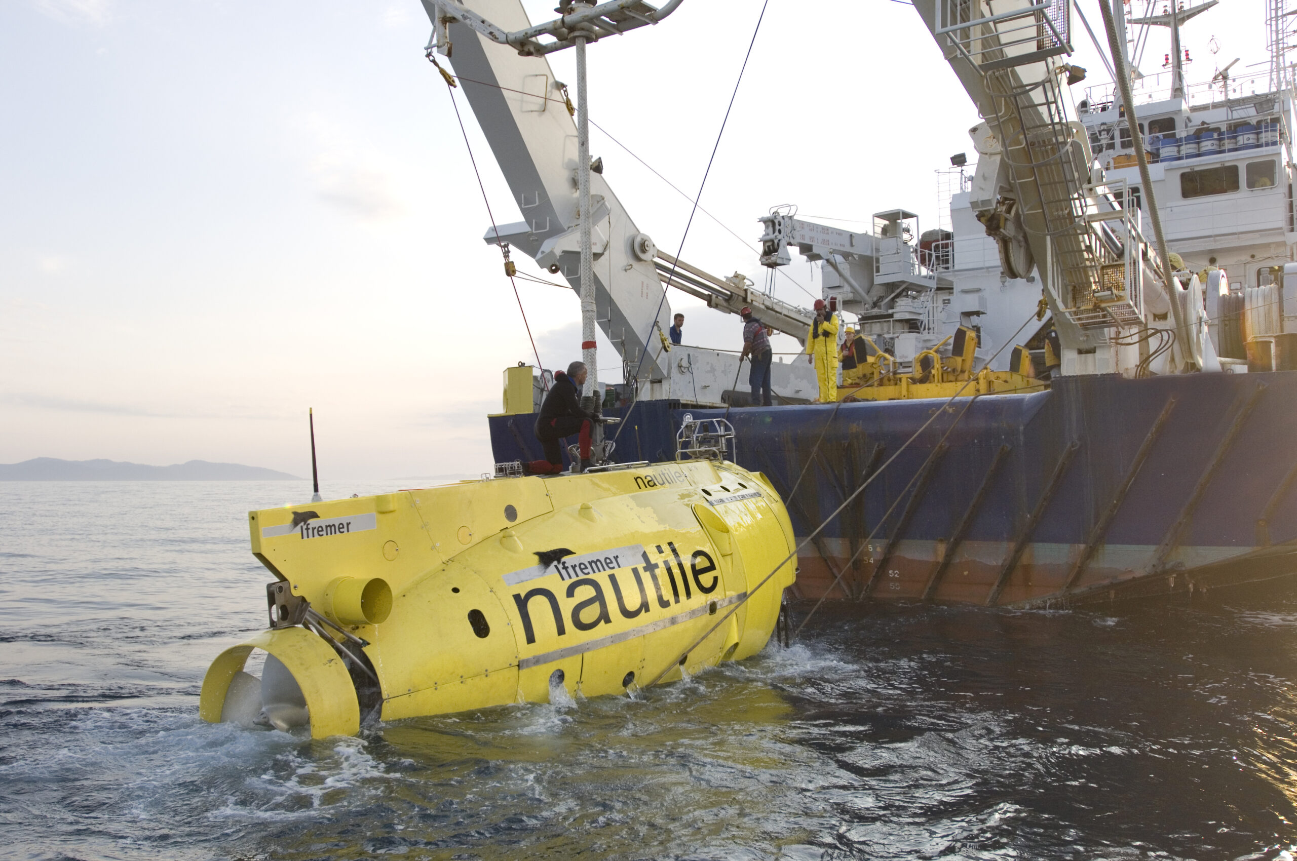 sous-marin-de-recherche-nautile-de-l-ifremer
