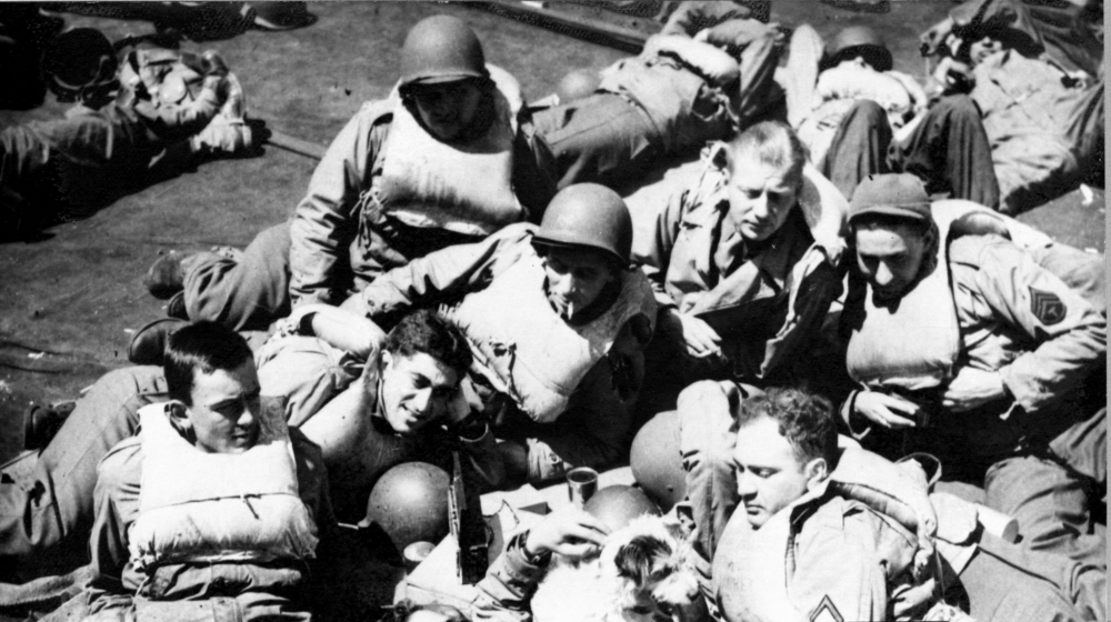 Soldats traversant la Manche © Bibliothèque Jacques Prévert – Ville de Cherbourg-Octeville