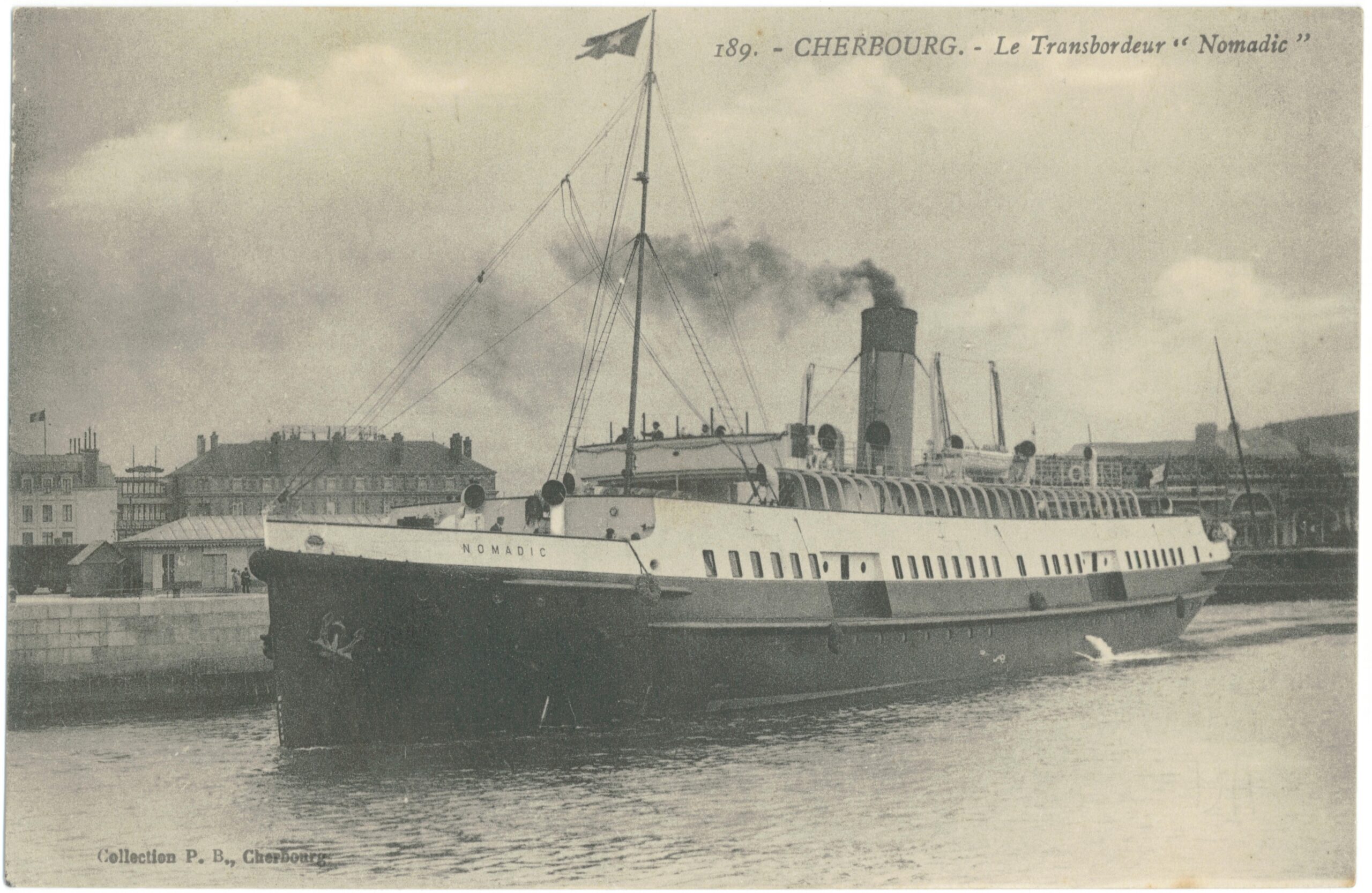 Le transbordeur Nomadic de la White Star Line © Collection Jean Pivain