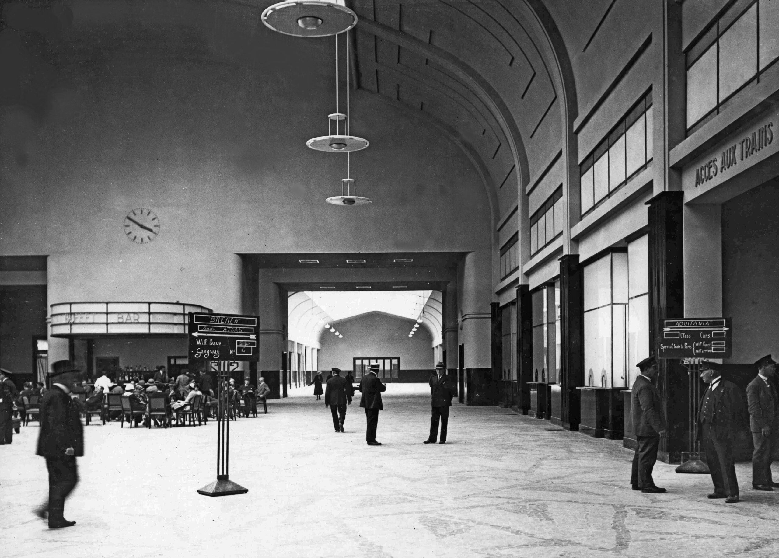 Salle des Pas Perdus  en 1933 © Collection CCI Ouest Normandie