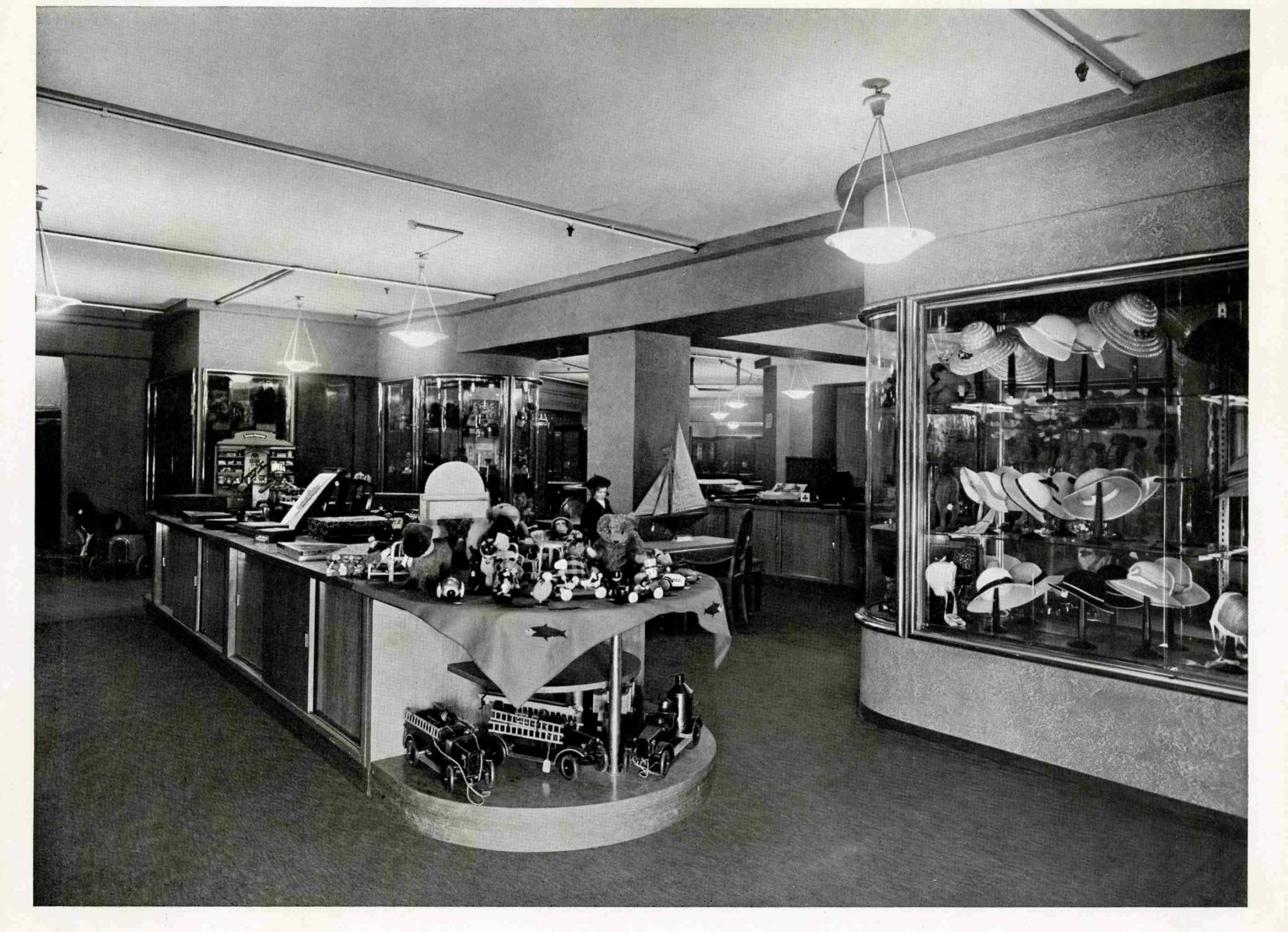Rayons du Grand Magasin du blanc  ©Collection CCI Ouest Normandie