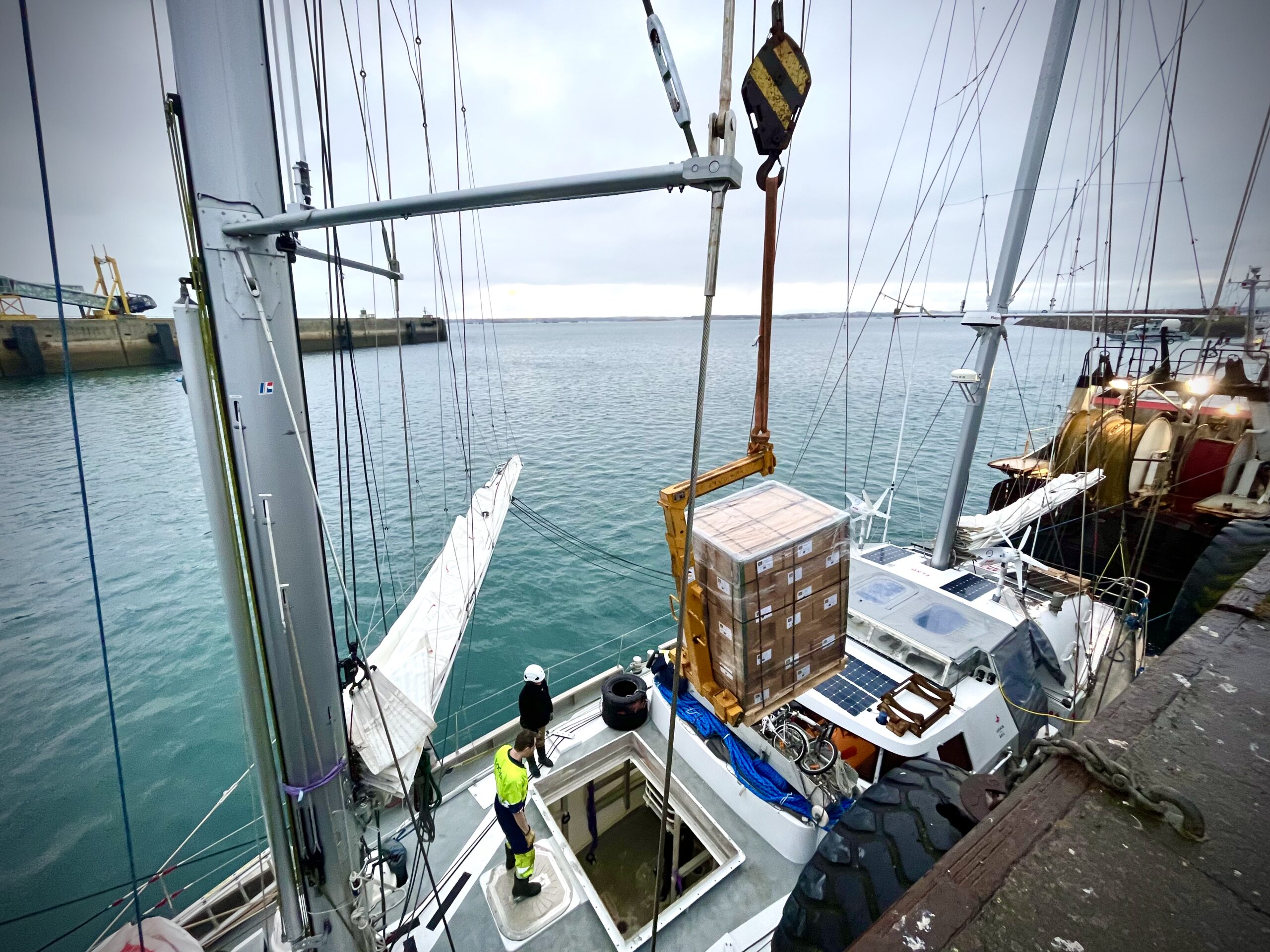 IMG_6060-chargement-roscoff-transat05-20230203